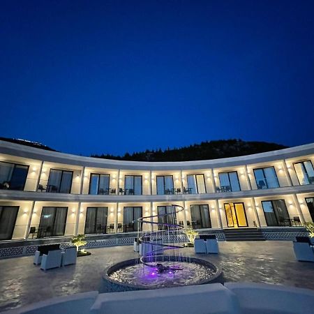 Ebbi Hotel Dhërmi 外观 照片