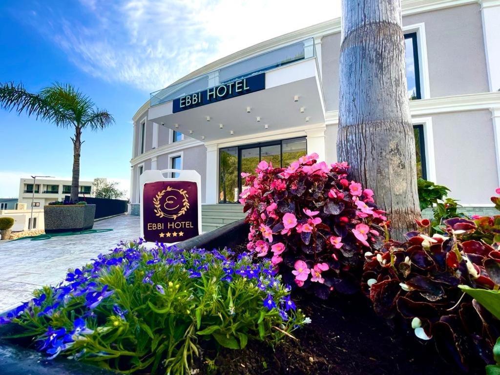 Ebbi Hotel Dhërmi 外观 照片