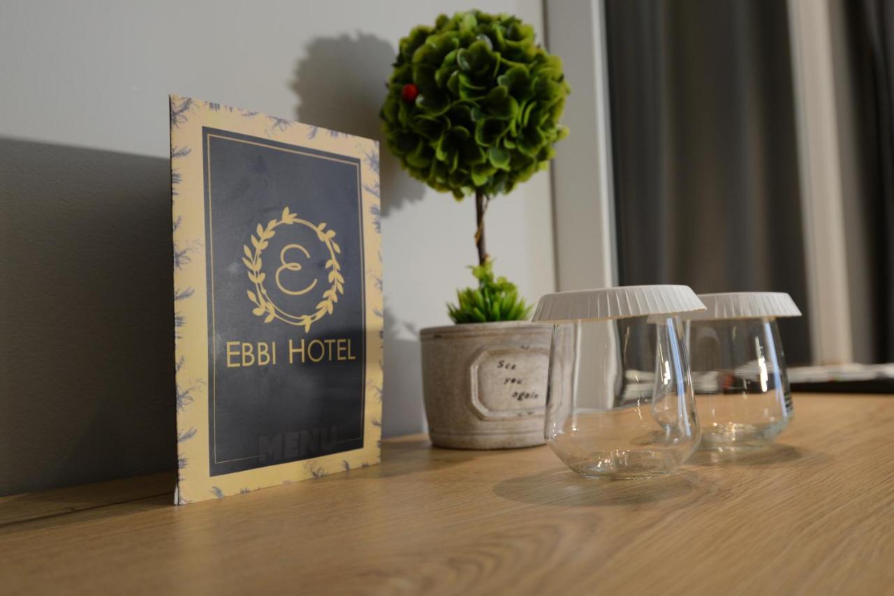 Ebbi Hotel Dhërmi 外观 照片