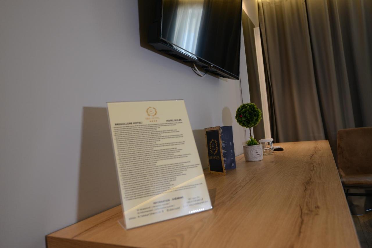 Ebbi Hotel Dhërmi 外观 照片